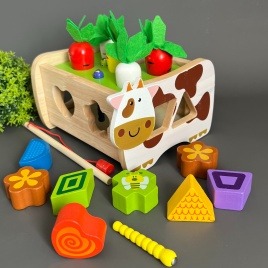 Развивающий деревянный игровой набор 4 в 1 «Корова и Морковки»